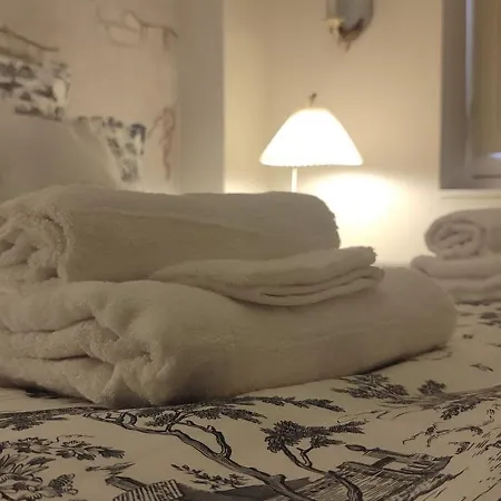 Le Boudoir De La Duchesse *